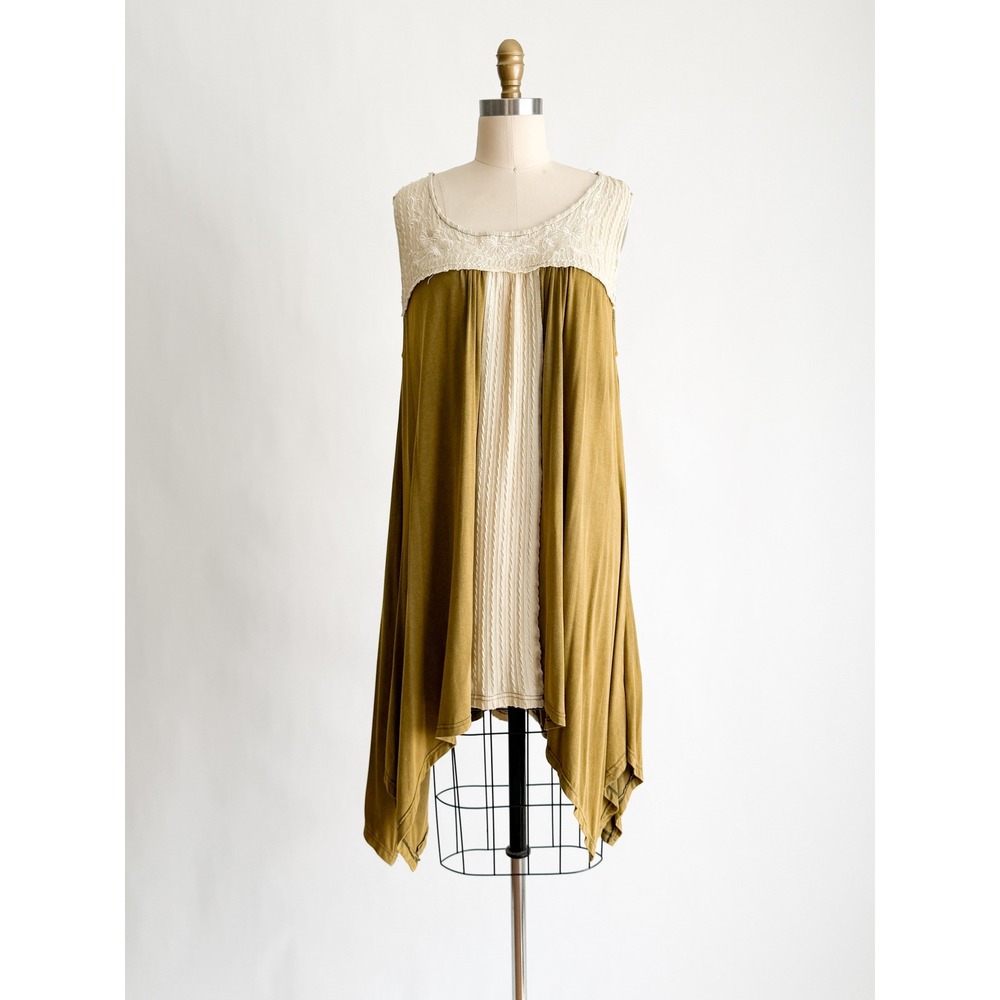 POL Tunic Top Boho Embroidered Lace Handkerchief Hem L Olive Green